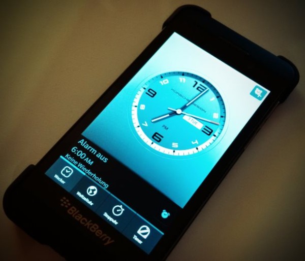Porsche Design Uhr am Z10 gefällig? Ein Easteregg machts möglich