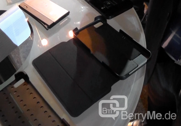 First look – BlackBerry Z10 Zubehör